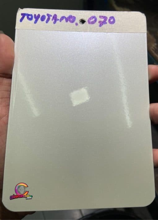 white pearl 070 - Image 2
